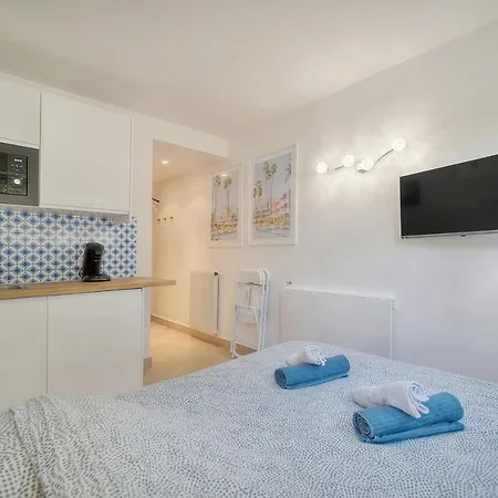 Jul - Studette - Croisette - Vca